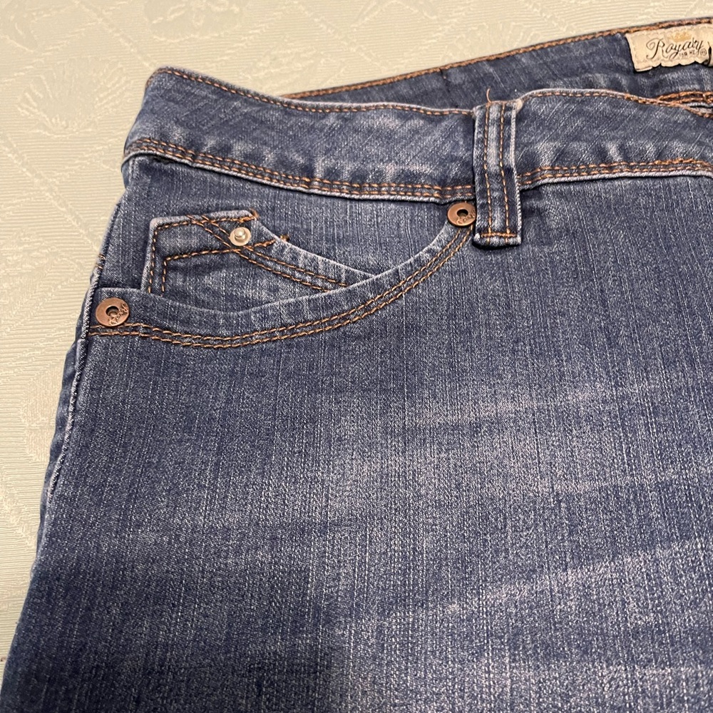 Royalty Ladies Denim shorts. Size 12 - Picture 4 of 5